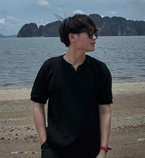 MR HOÀNG NGỌC LONG